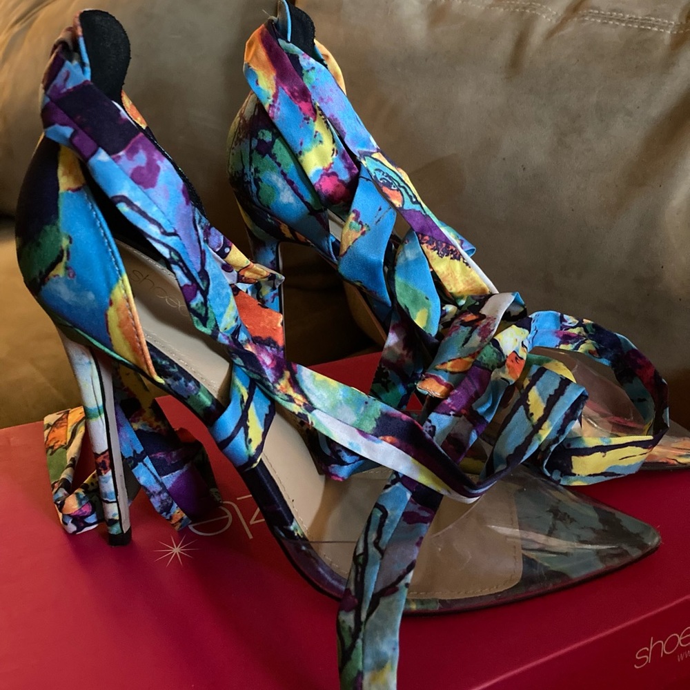 Floral wrap around high heel shoes